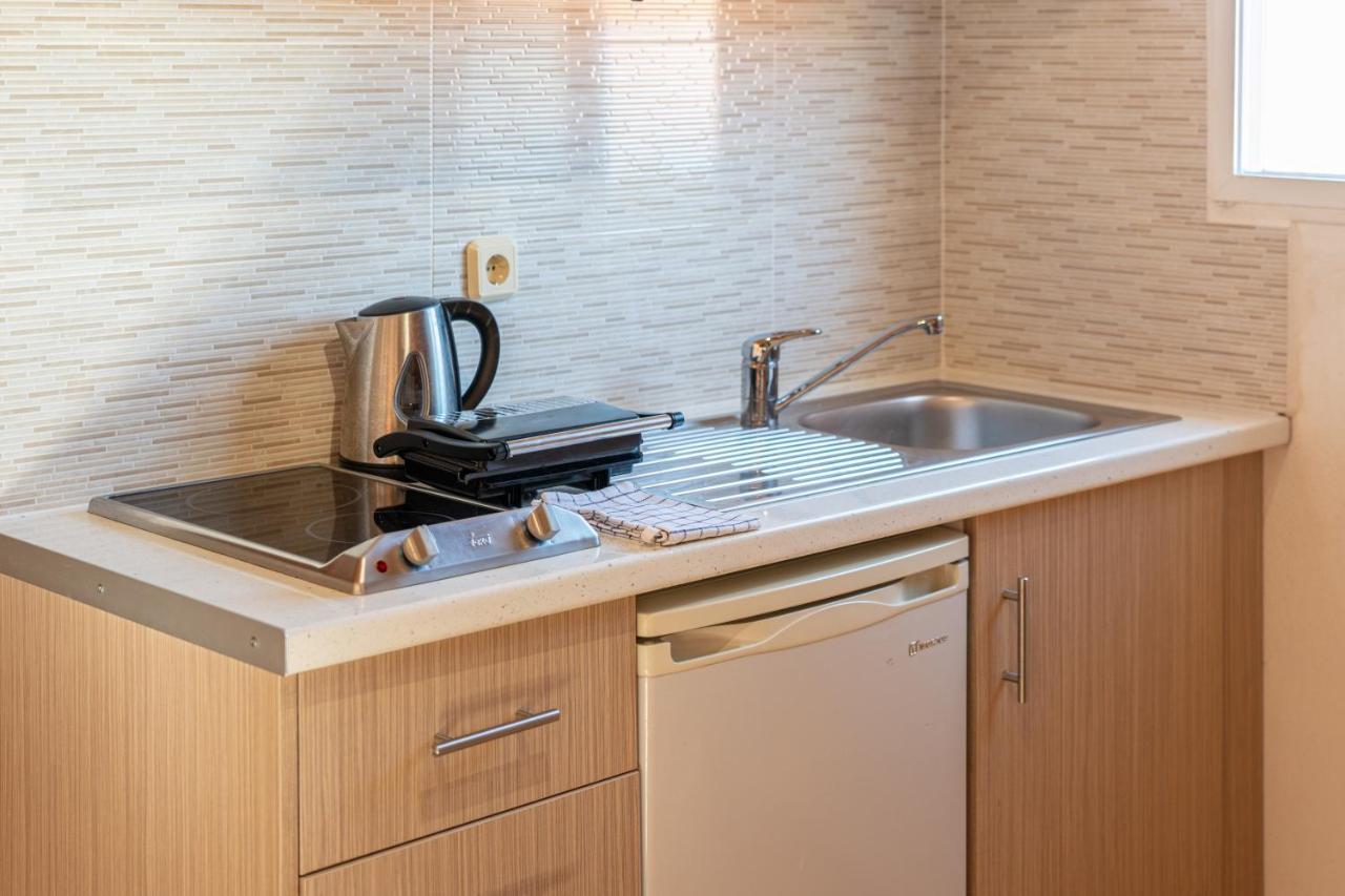 Alexatos Studios & Apartments Agia Efimia エクステリア 写真