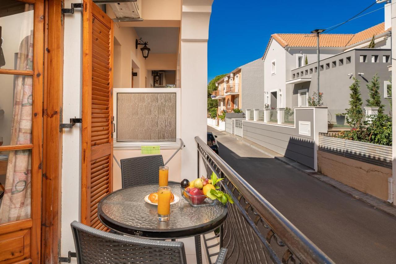 Alexatos Studios & Apartments Agia Efimia エクステリア 写真