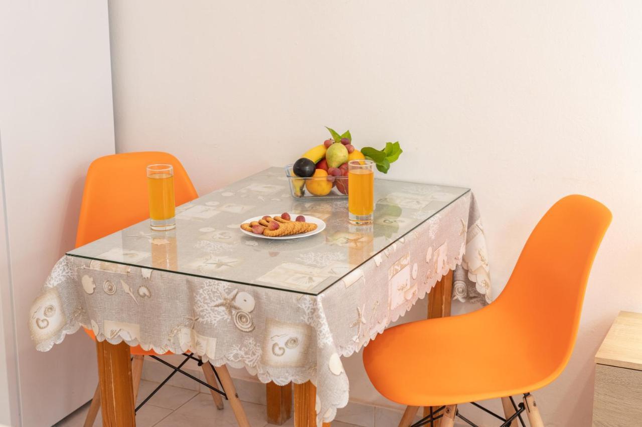 Alexatos Studios & Apartments Agia Efimia エクステリア 写真