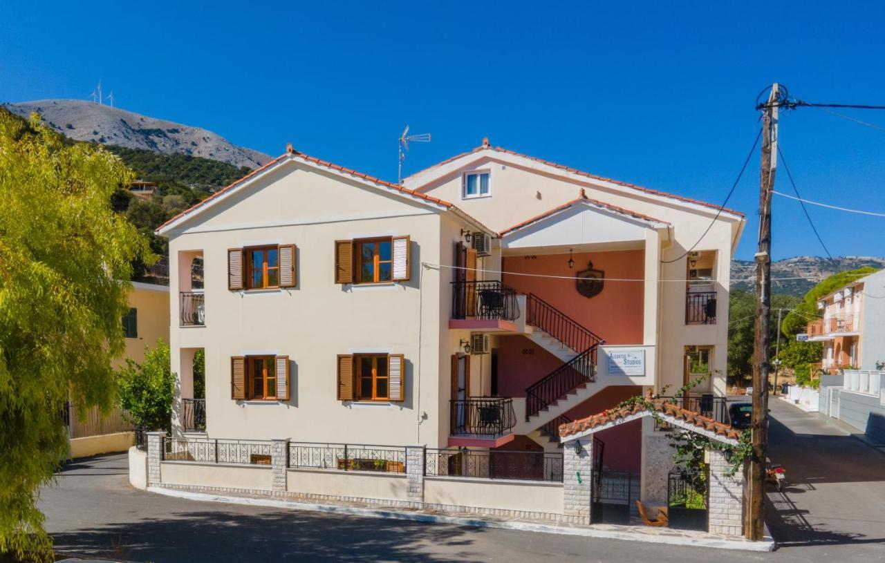 Alexatos Studios & Apartments Agia Efimia エクステリア 写真